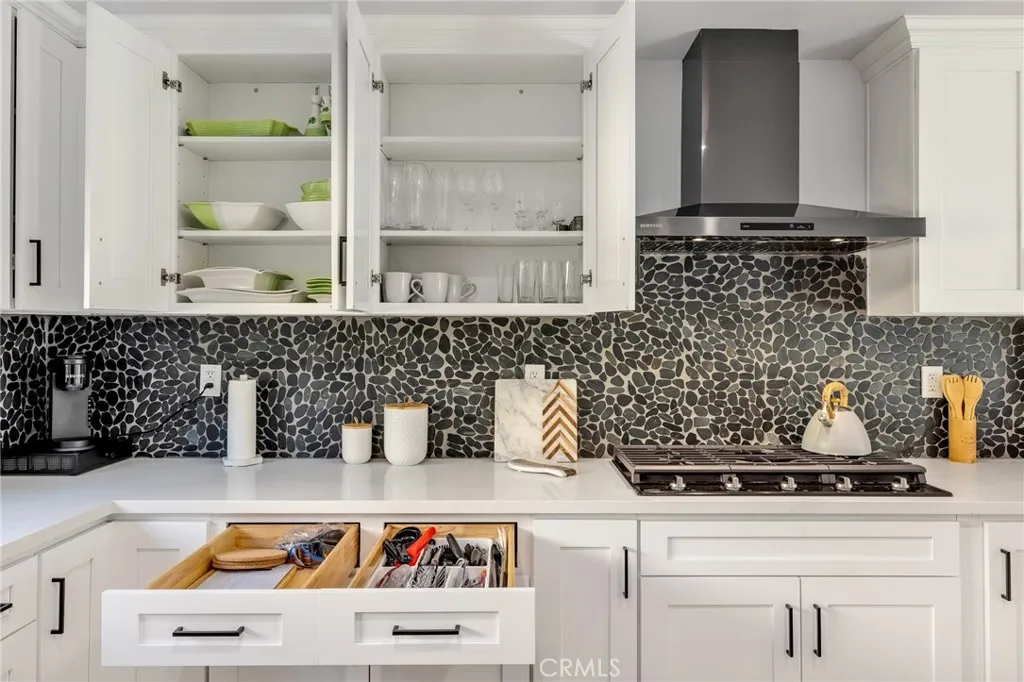 12101 Gerald Avenue, Granada Hills, California 91344 home-pic-10